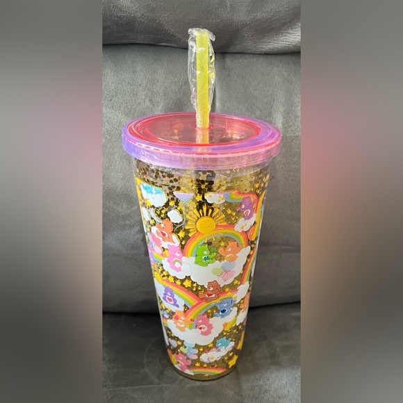 Care Bears 36oz Tumbler with Straw New - Picture 4 of 6